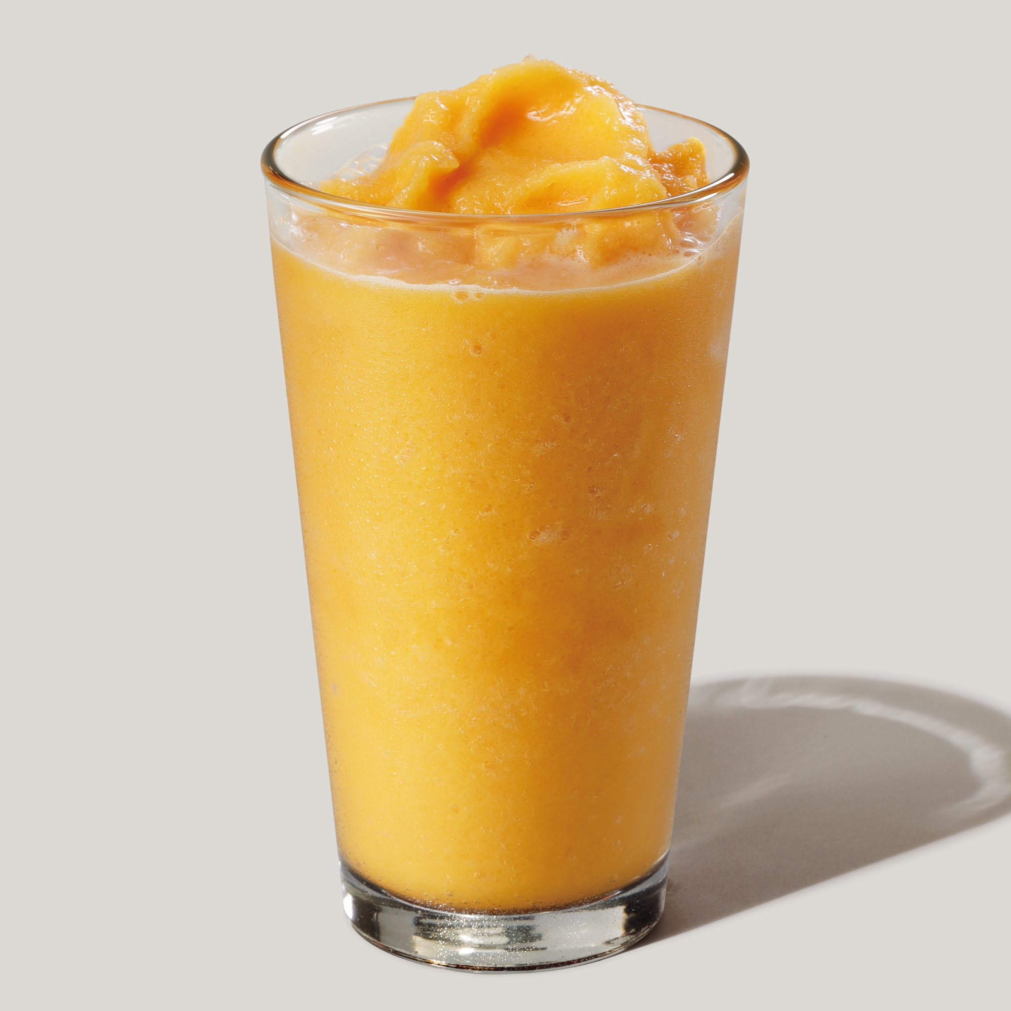 マンゴー パッション ティー フラペチーノ®