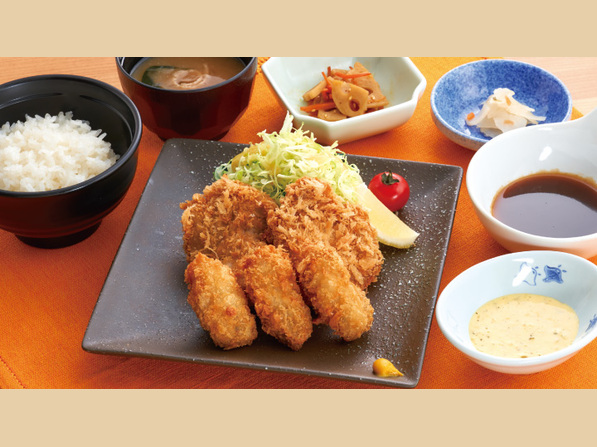 ひれかつ＆かきフライ定食（ひれかつ2個・かきフライ3個）