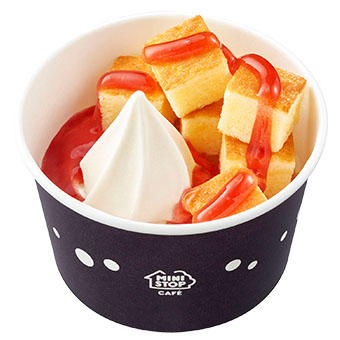 無限チーズケーキ-いちごソースがけ-