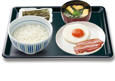 目玉焼きベーコン朝食