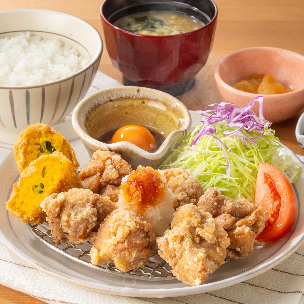 大戸屋ランチ定食 竜田揚げ3個増量