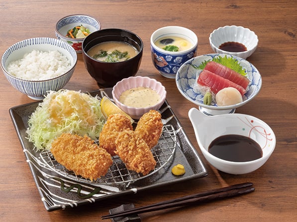 広島県産大粒カキフライとかにクリーミーコロッケ膳
