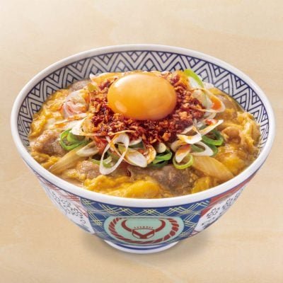 ねぎラー油月見牛とじ丼