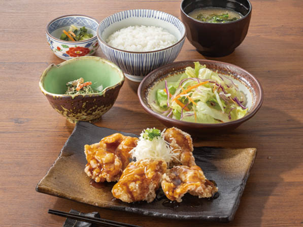 若鶏の竜田揚げ黒酢定食［4個］