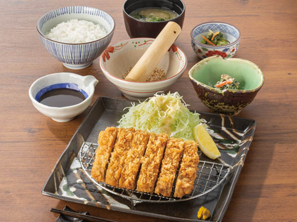 お昼のひれかつ定食
