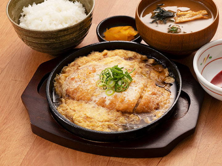 カツ玉子とじ定食