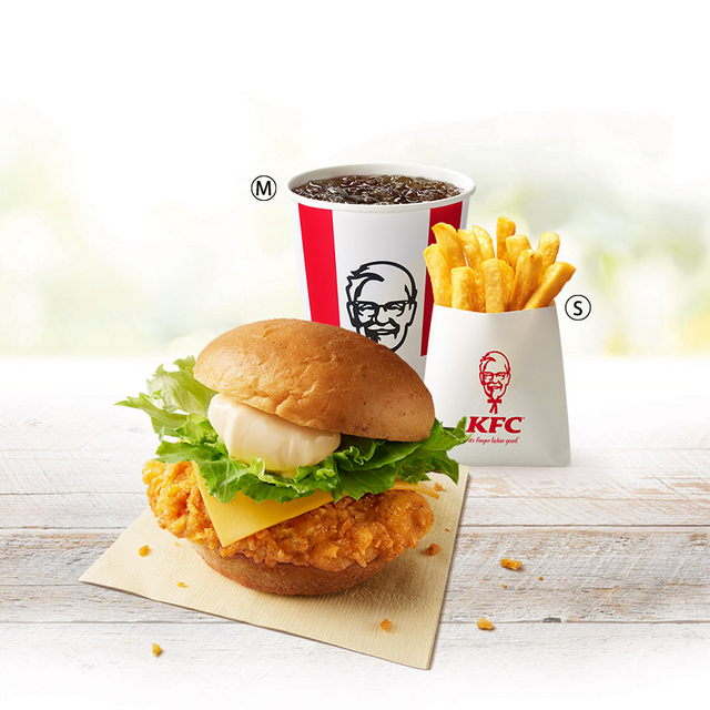 チーズチキンフィレバーガーセット