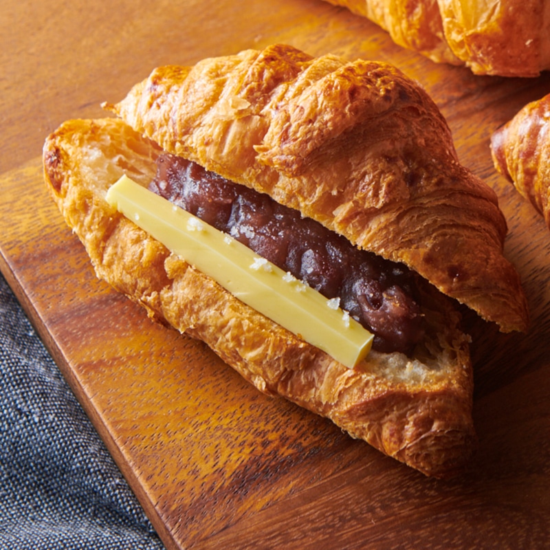 自家炊きあんことバターのクロワッサン