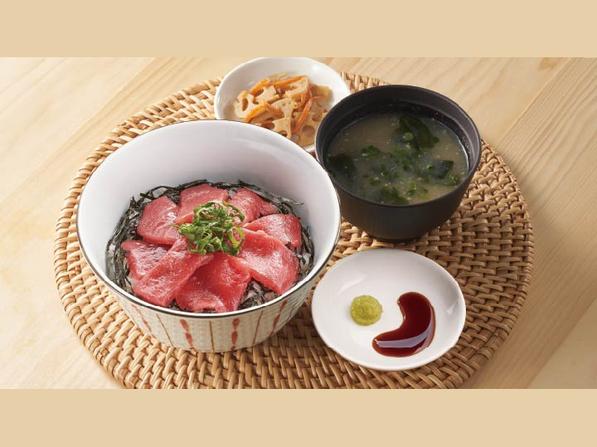本まぐろの鉄火丼