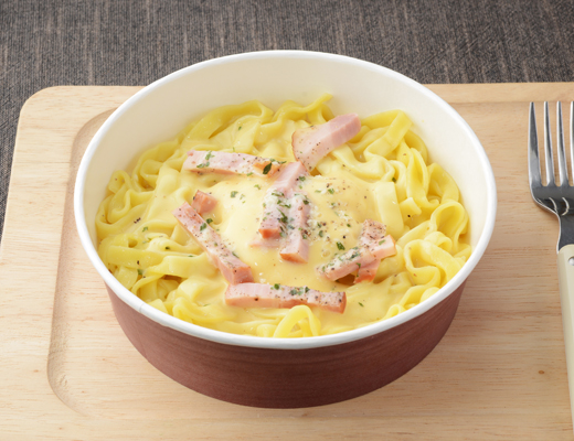 生パスタ カルボナーラ